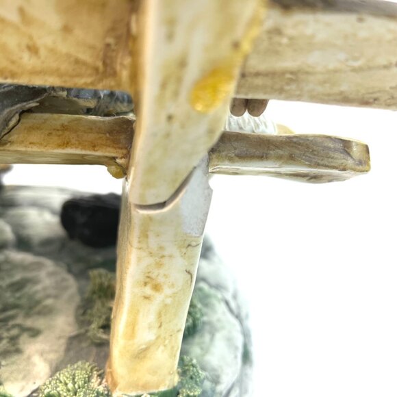 Vintage Large Capodimonte "Hobo On Bench" Italian Porcelain Figurine, 9.5" - Picture 13 of 16